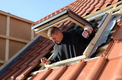 Pose de fenêtres de toit Velux à Lavit